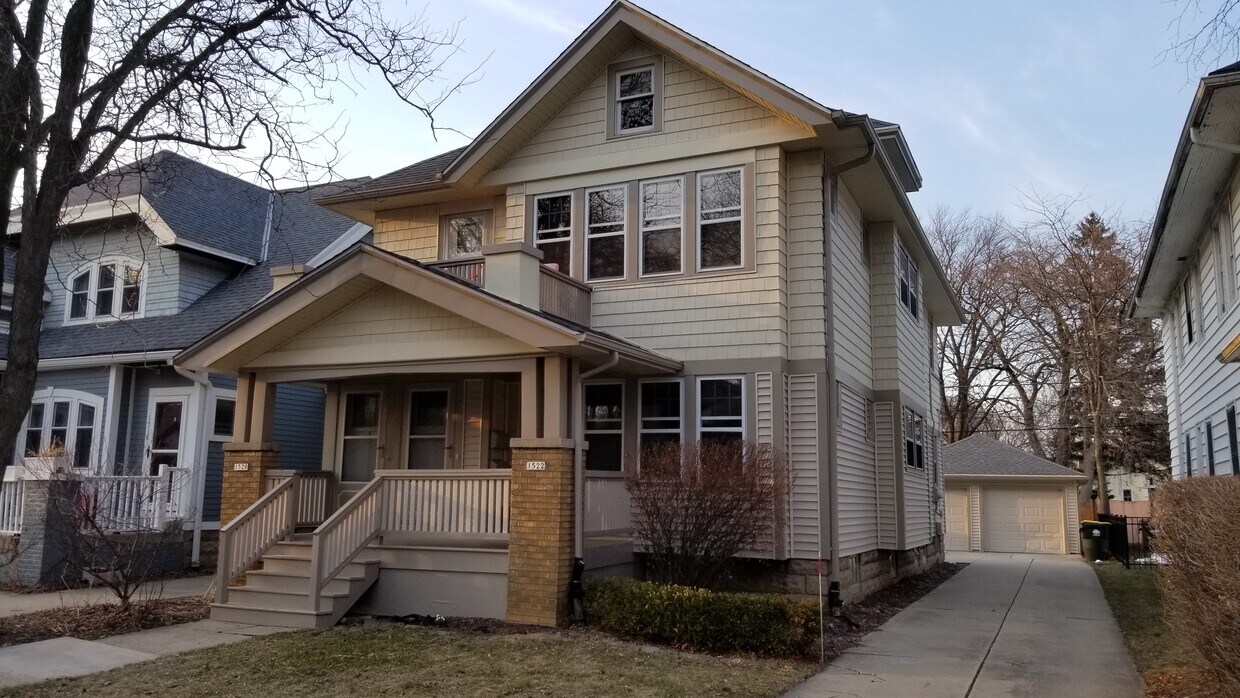 New siding put on last year. - 1522 E Marion St