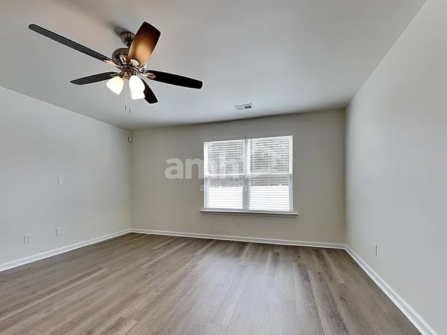 Building Photo - 167 Caribbean Village Dr
