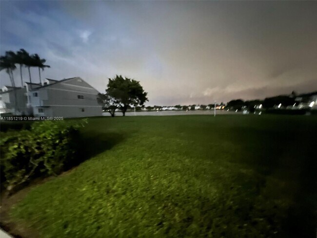Foto del edificio - 3421 NW 44th St