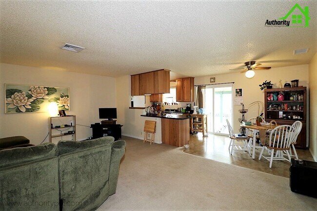 Foto del edificio - 1156 Jaxon Way