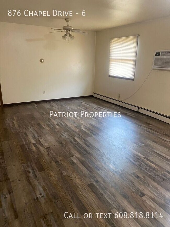 Building Photo - 876 Chapel Dr