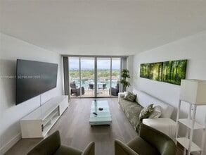 Building Photo - 5600 Collins Ave