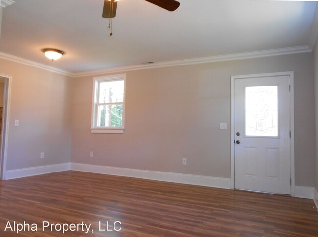 Building Photo - 2 br, 1 bath House - 19 Ridgeway Drive