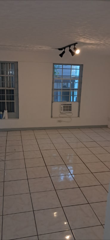 Building Photo - 833 36th St