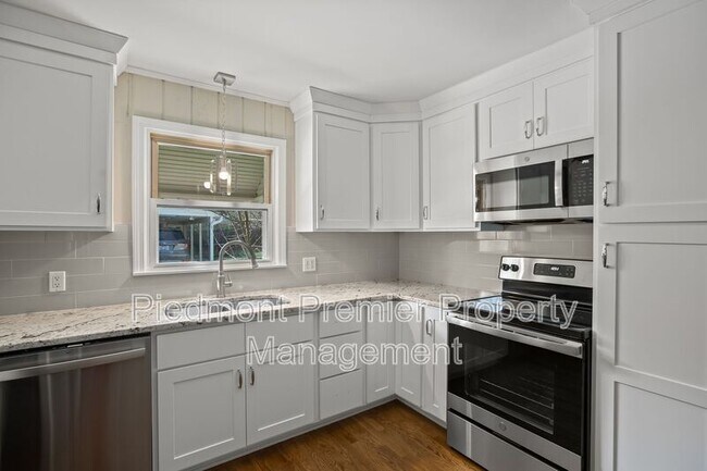 Building Photo - 2343 Kaywood Ln