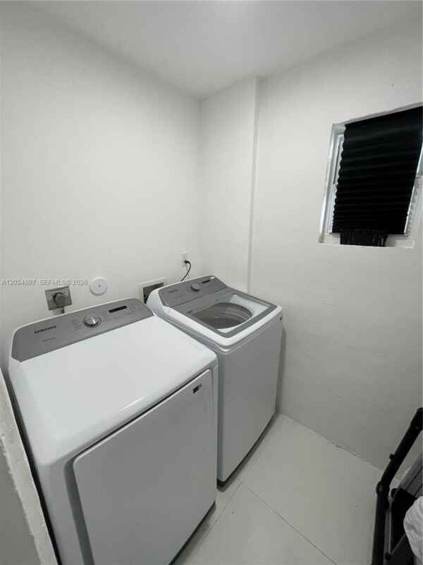 Photo - 6610 Cody St HOLLYWOOD, FL 33024 House
