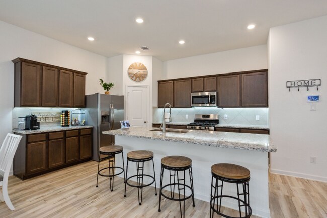 Foto del edificio - 4827 Chestnut Valley Ln