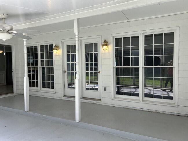 Building Photo - 1850 Ashton Brooke Ln