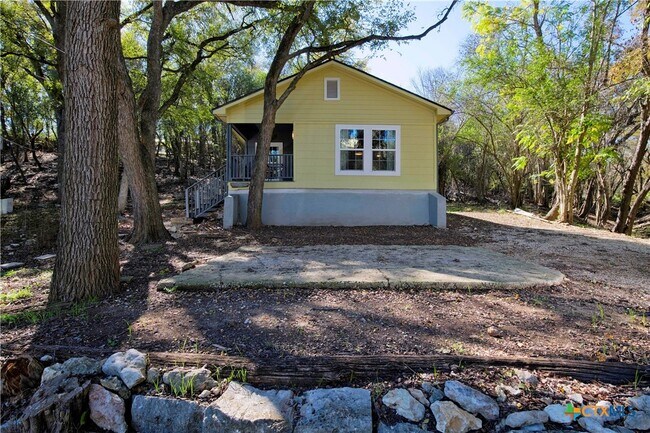 Building Photo - 835 Old Ranch Rd 12