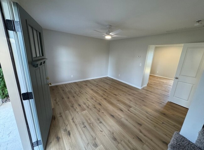 Building Photo - 367 Popp Ave