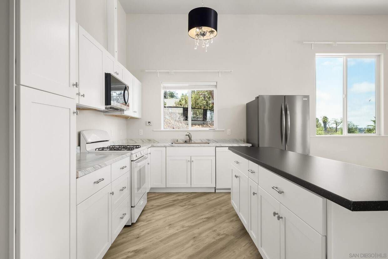 Foto principal - 9427 Vista Dr