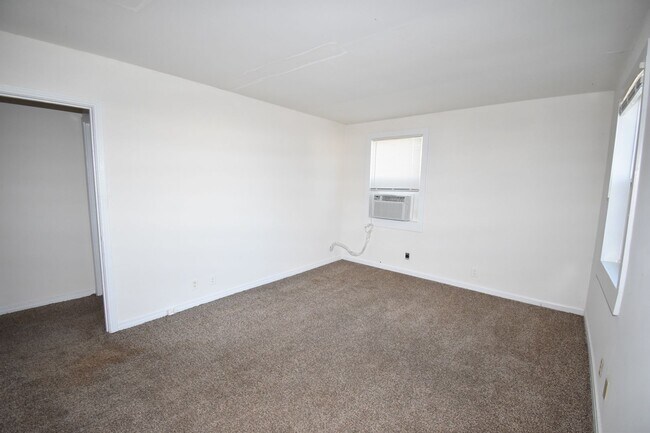 Foto del edificio - 1224 Greenfield Dr