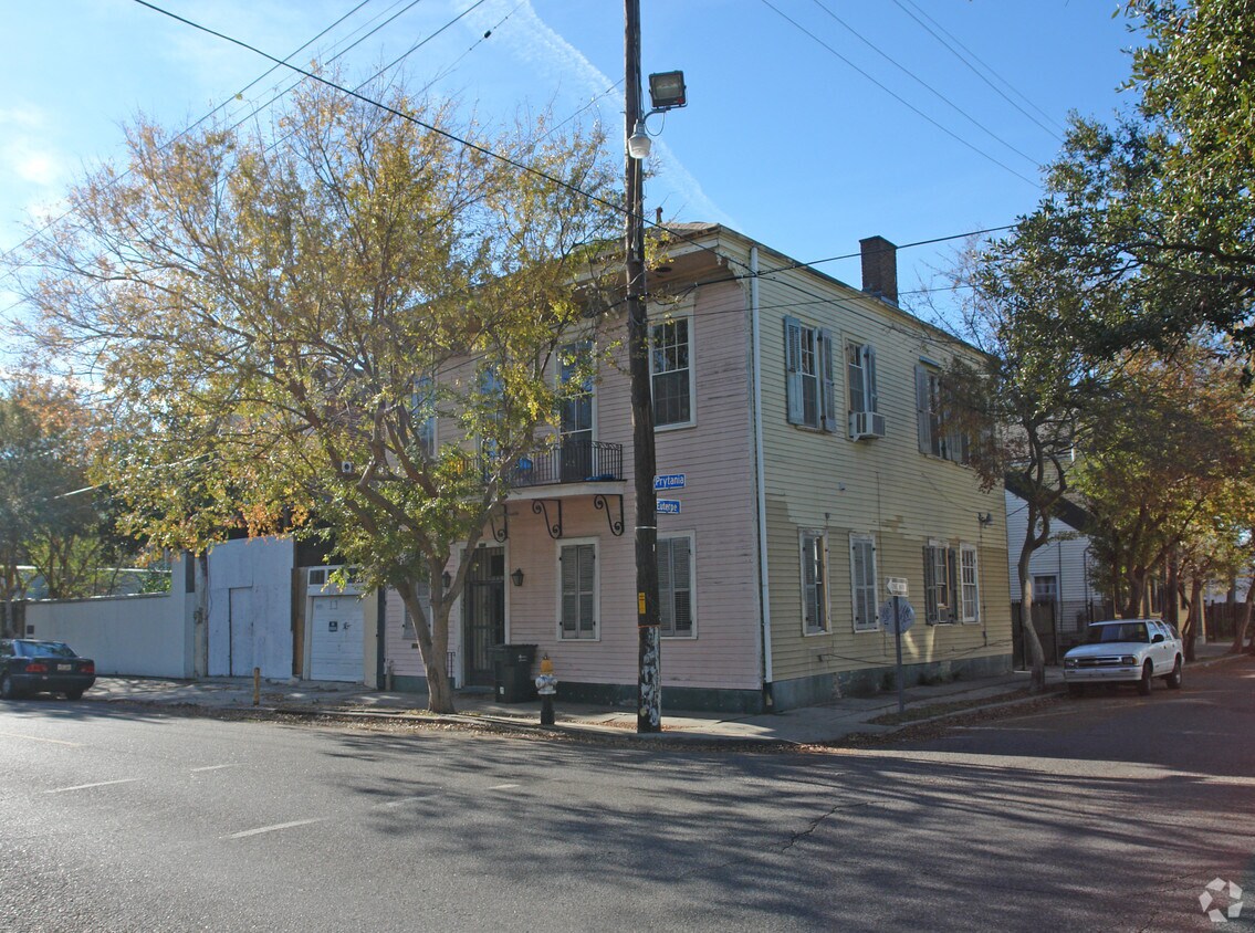 Primary Photo - 1701 Prytania St
