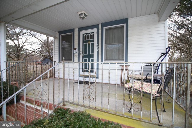 Building Photo - 109 N Hamilton Ave