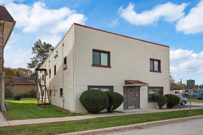 Foto del edificio - 4903 Spencer Ave