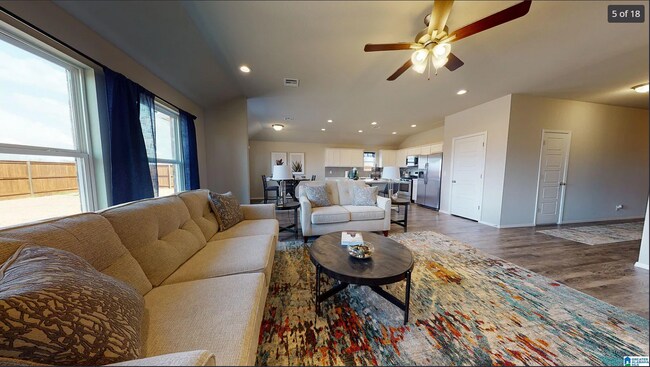 Foto del edificio - 604 Klynes Dr