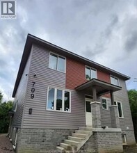 Building Photo - 709 Bridge Ave