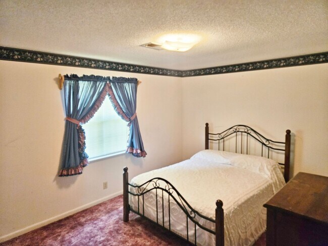 Foto del edificio - 1 Bedroom, 1 bath House