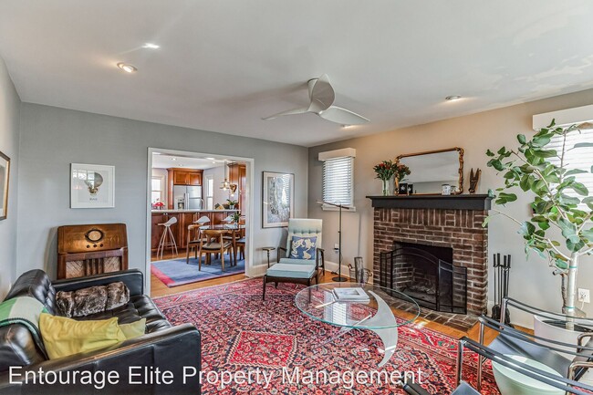 Building Photo - 3 br, 2 bath House - 324 Campbell Avenue