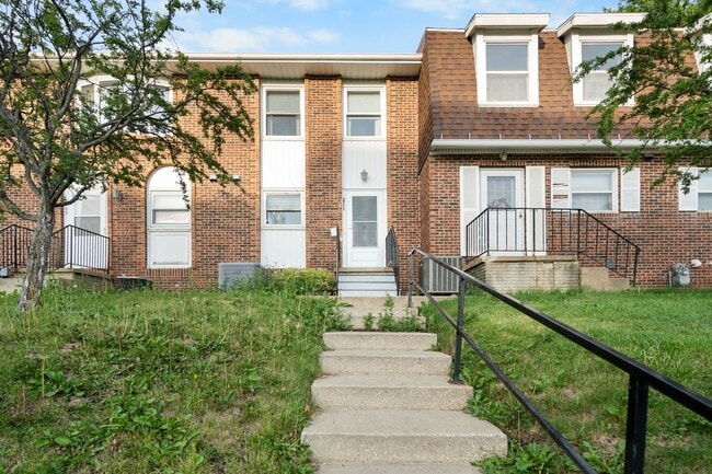 Building Photo - 2 bedroom 1 bath apartment