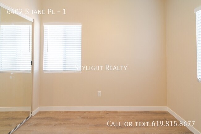 Foto del edificio - 6402 Shane Pl
