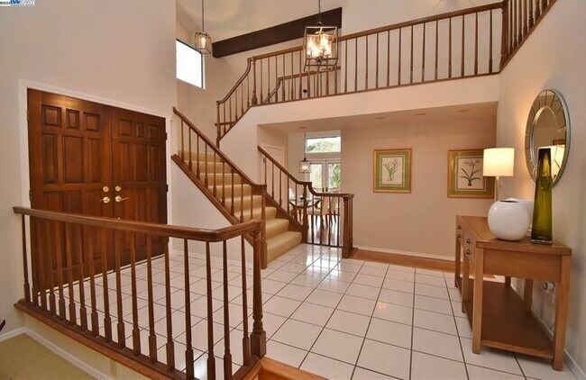 Building Photo - 58 Steuben Bay