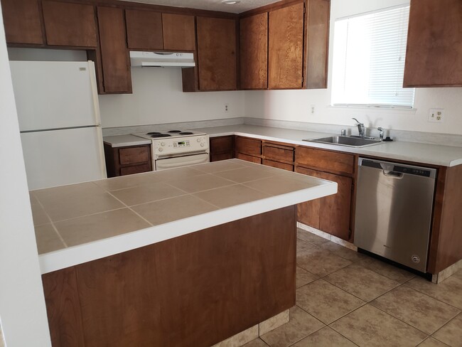 Kitchen - 1868 Pennebaker Way
