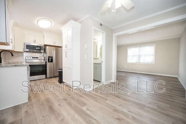 Foto del edificio - 415 Parkdale Dr