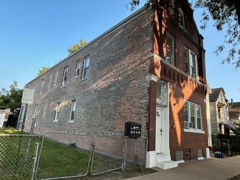 Primary Photo - 4815 S Elizabeth St