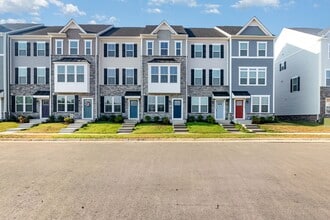 Building Photo - 4936 Dunhaven Dr