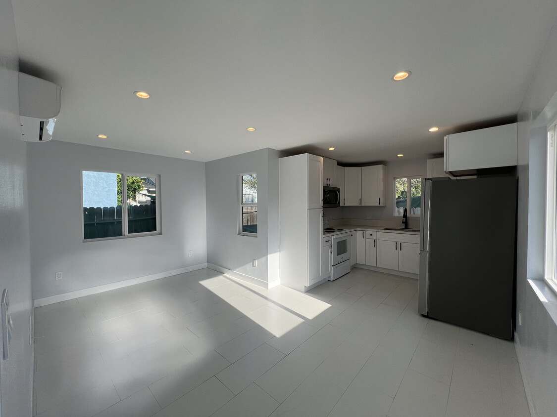 Foto principal - 2821 Knode St