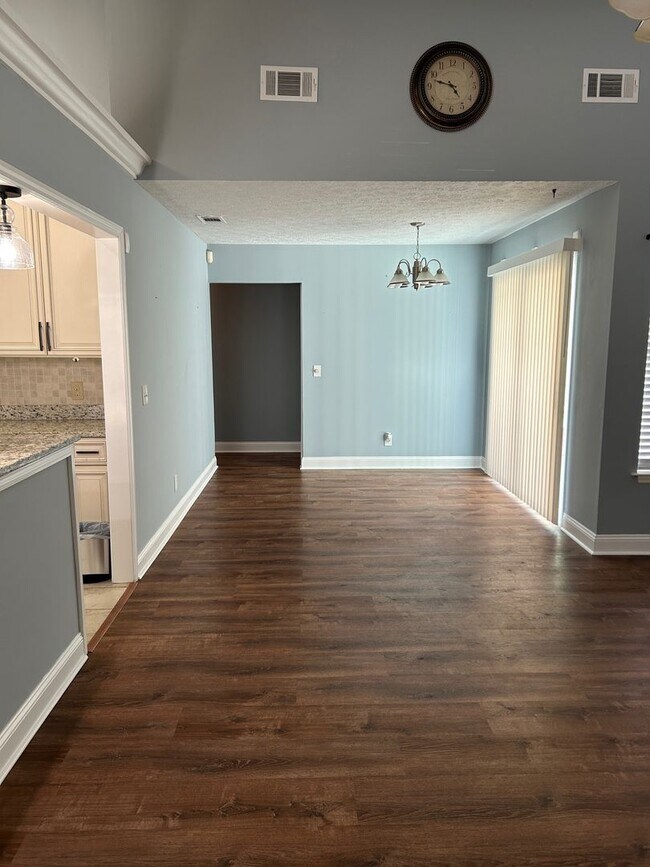 Foto del edificio - Forest Ridge off Middleground Road