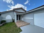 Primary Photo - 4712 SW 143rd Ave