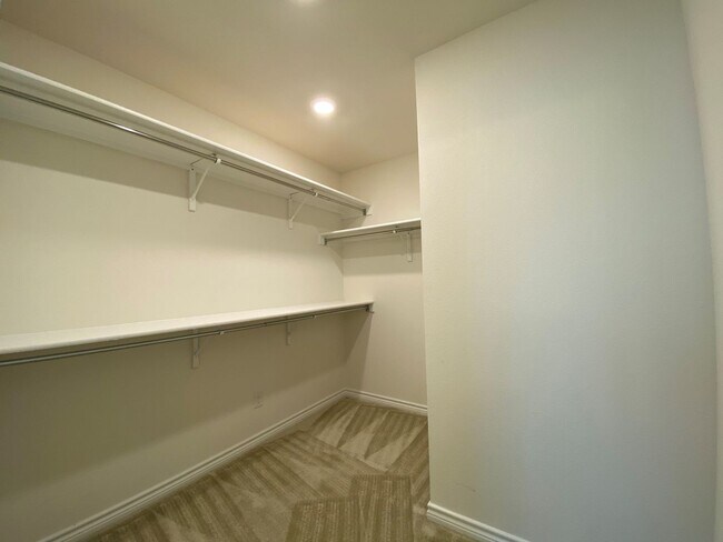 Foto del edificio - 3 Bed 2.5 Bath home in Overlook at Medio C...