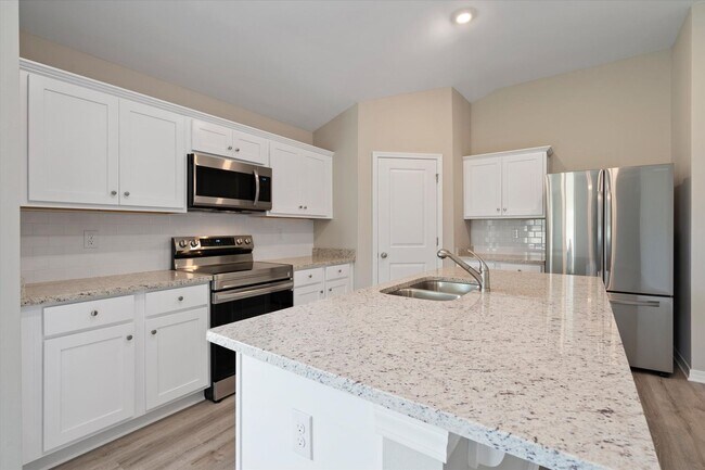 Foto del edificio - 4 Bedroom Beauty in Foley