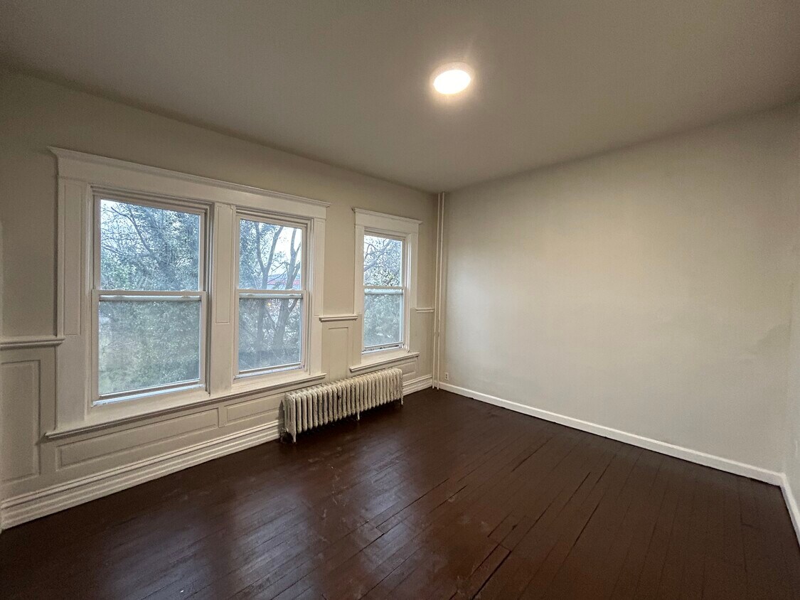 Foto principal - 115 N 4th St