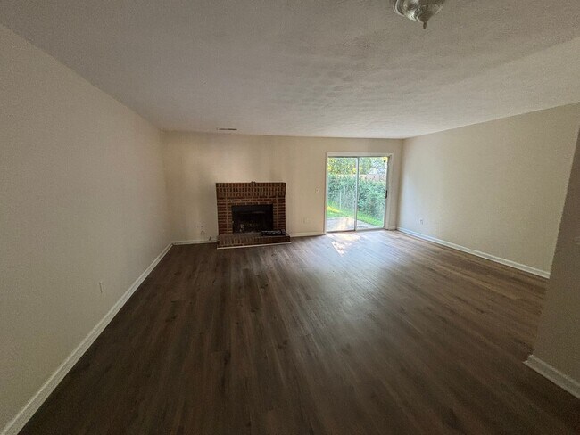 Building Photo - 1011 Windy Oaks Ct