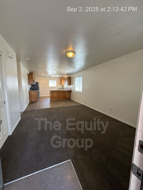 Foto del edificio - 2238 W Lark Ave