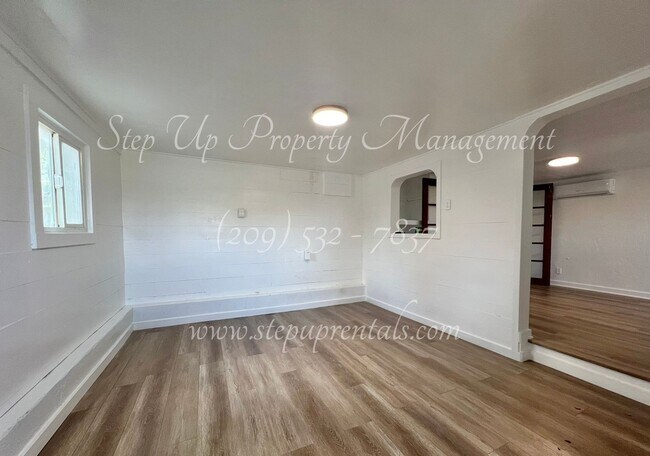 Foto del edificio - Updated 1 Bedroom All Electric Apartment Near Downtown Sonora!