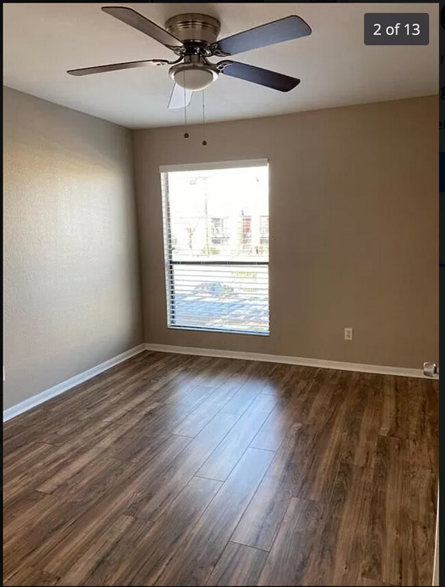 Photo - 2824 S Bartell Dr Apartment