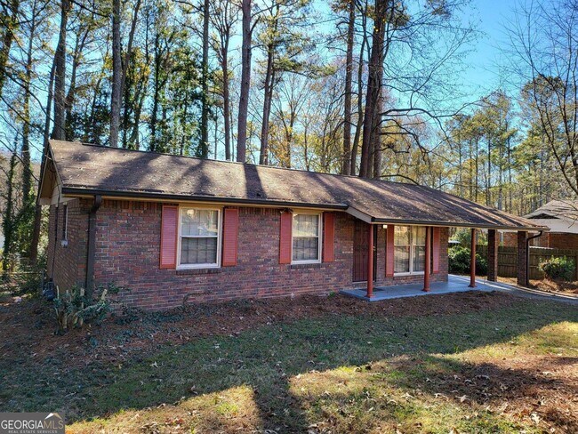 Building Photo - 2647 McGlynn Dr