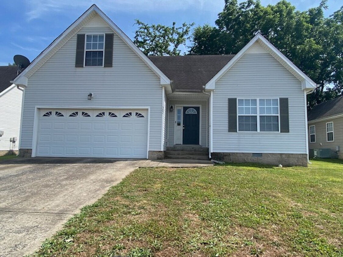 Primary Photo - Welcome to Clarksville!