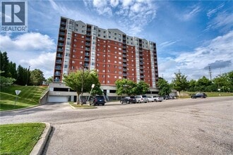 Building Photo - 30 Chapman Ct