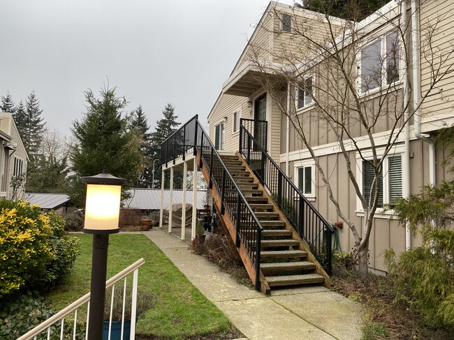 Foto del edificio - 12034 Slater Ave NE