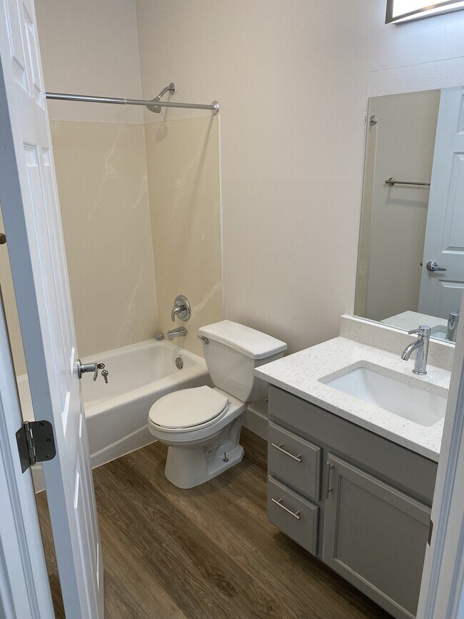 Building Photo - BELMONT #343 (PRIVATE)
