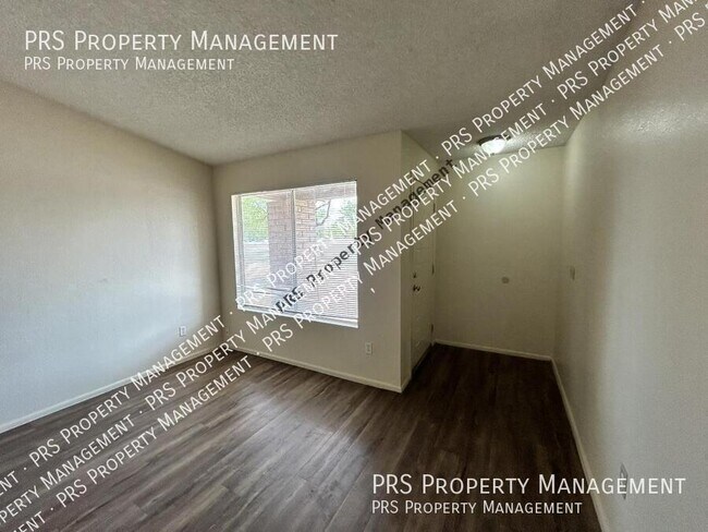Foto del edificio - 3226 N Sycamore Pl