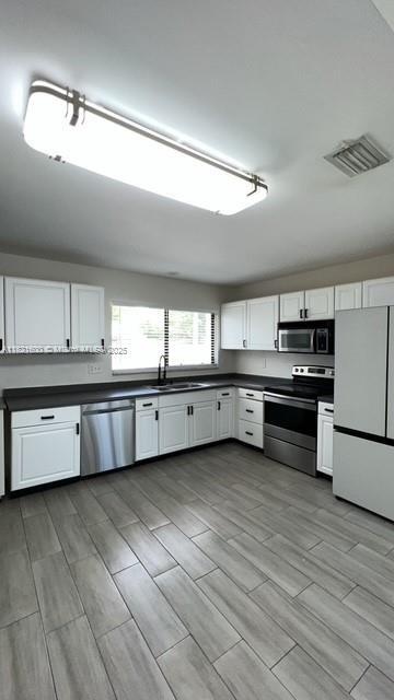 Building Photo - 21838 Rainberry Park Cir