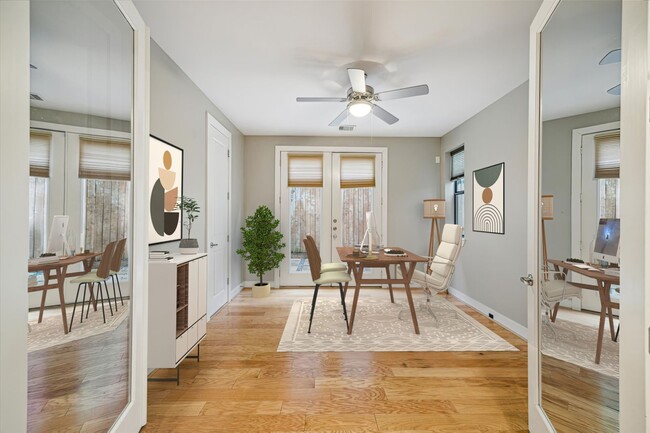 Foto del edificio - Midtown Townhouse for Lease Move-in Ready