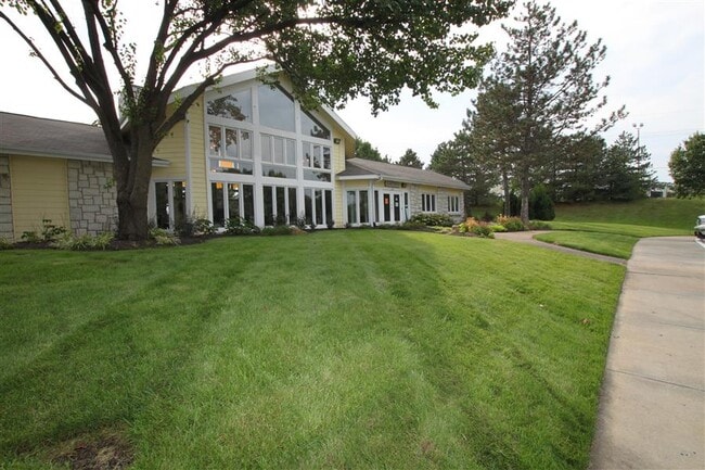 Building Photo - The Ethans Apartments