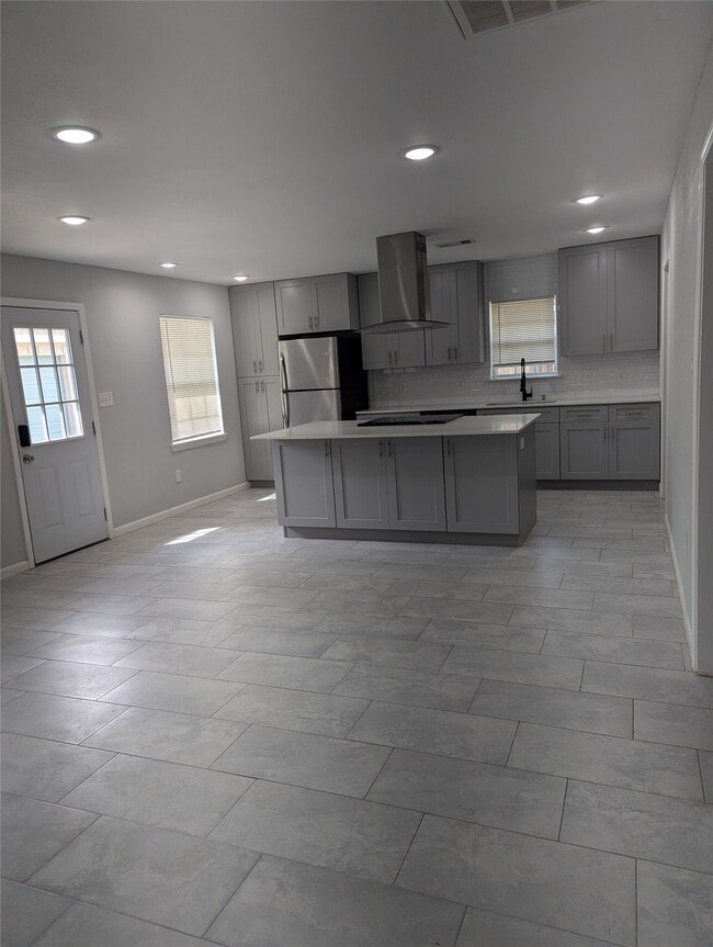 Foto del edificio - 5737 Alvarado Dr